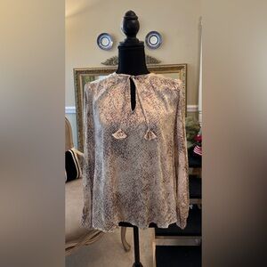 Tommy Bahama Beige Long Sleeve Tie Neck Snake Print Blouse, XS, NWTS